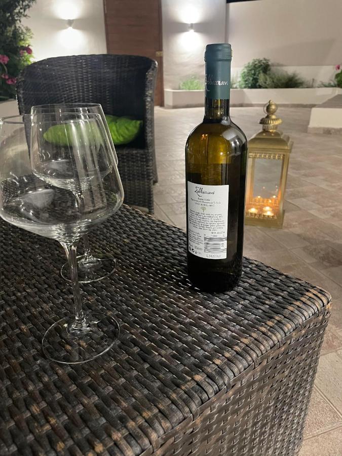 Naelia Βίλα Παστίδα Εξωτερικό φωτογραφία